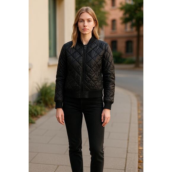 Aritzia PARKLIFE Women’s Quilted Down Blend Flight Jacket XXS Black - Picture 1 of 8